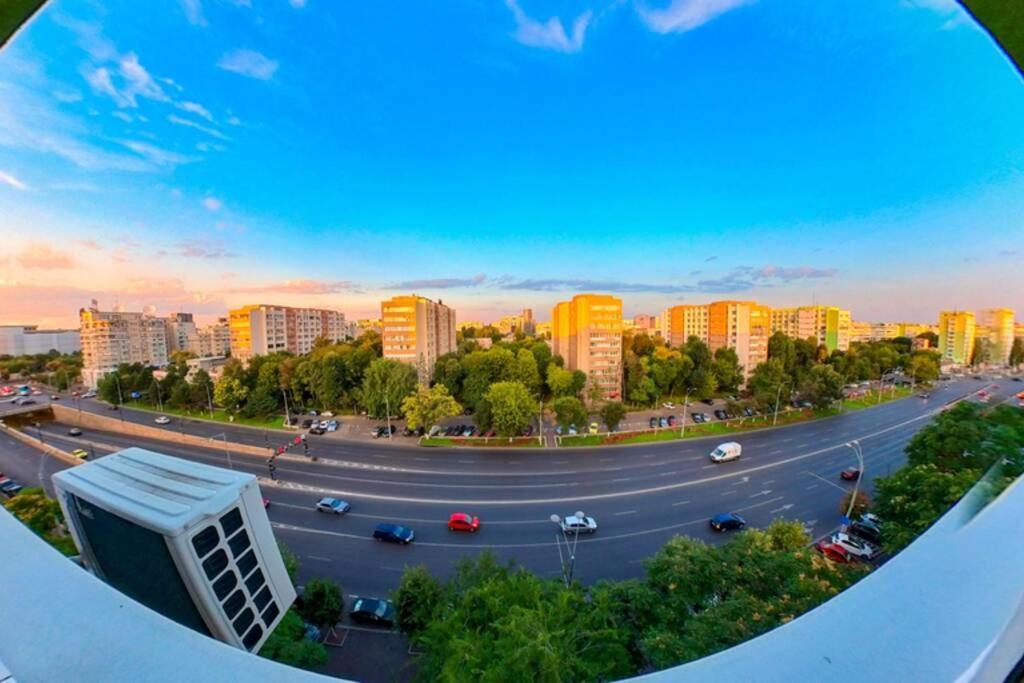 Modern 1 Bedroom Apartment In Bucharest Center! Екстериор снимка
