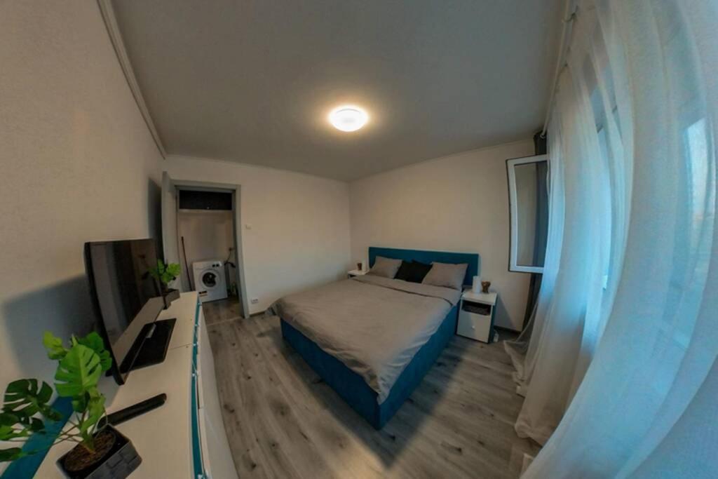 Modern 1 Bedroom Apartment In Bucharest Center! Екстериор снимка
